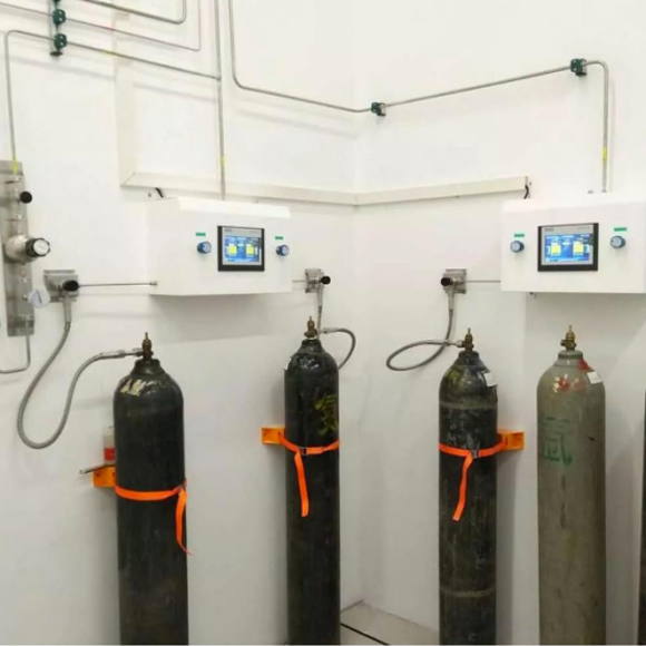 全自动切换汇流排